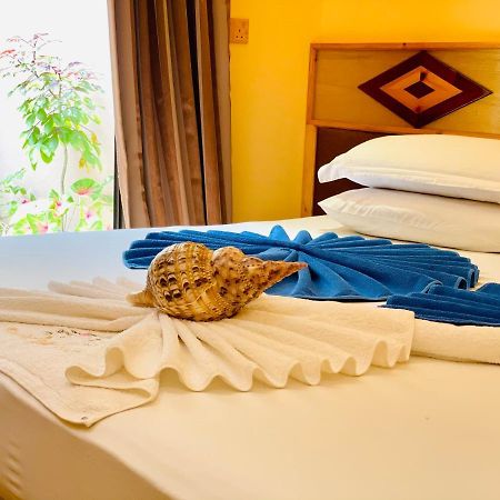 Siesta Beach Hotel Maafushi Exterior foto