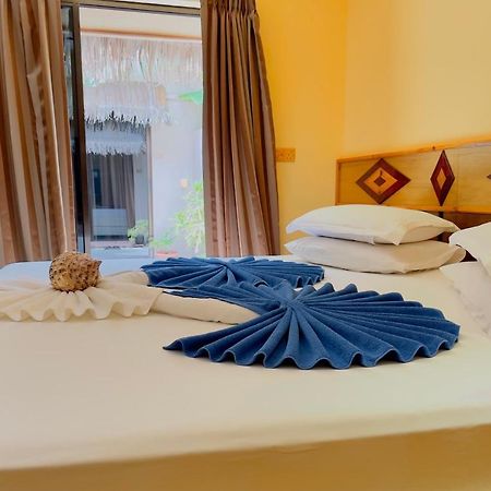 Siesta Beach Hotel Maafushi Exterior foto