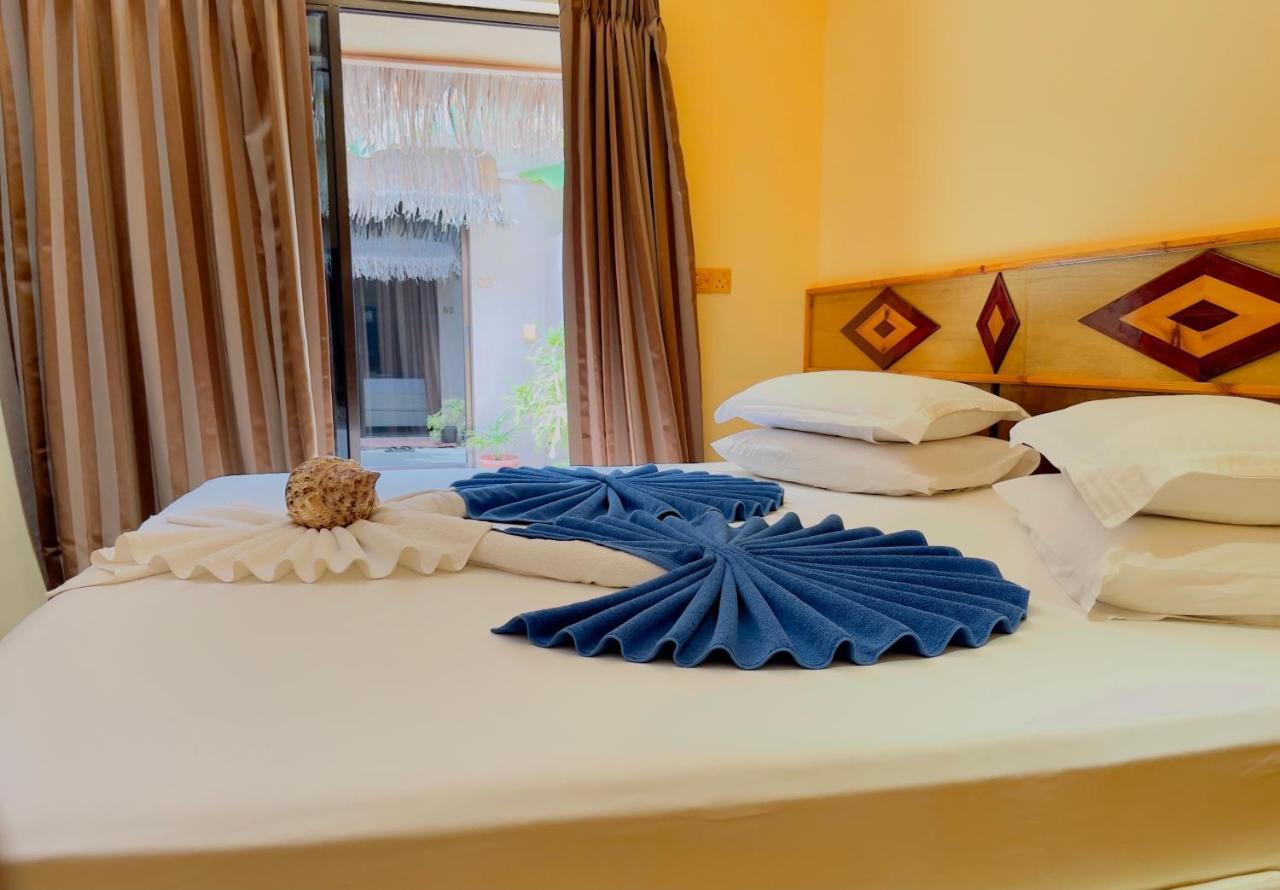 Siesta Beach Hotel Maafushi Exterior foto