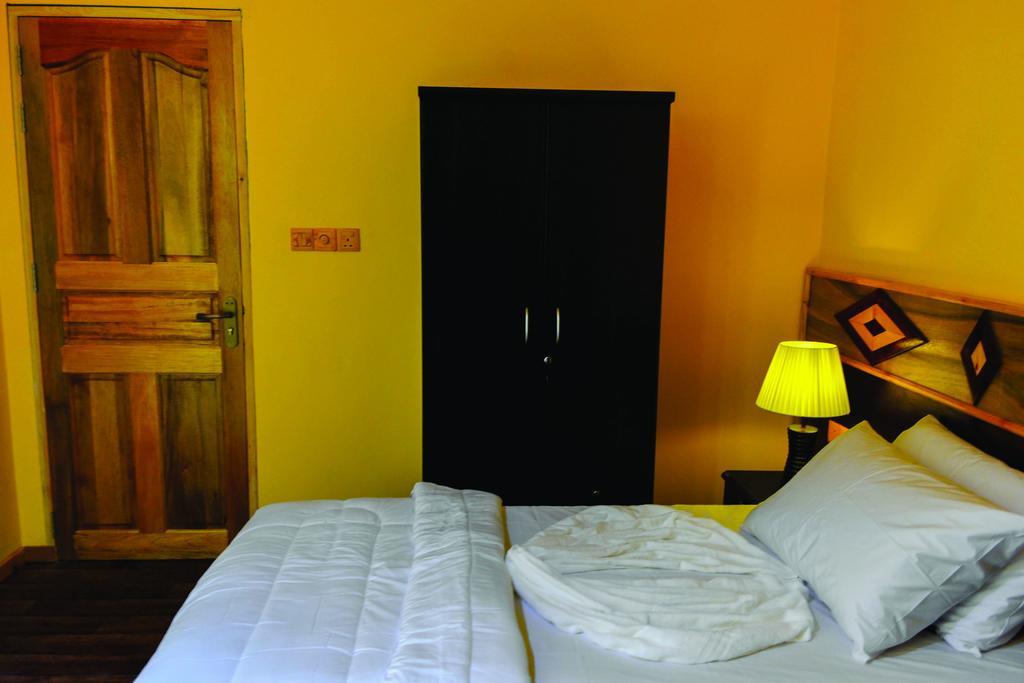 Siesta Beach Hotel Maafushi Exterior foto